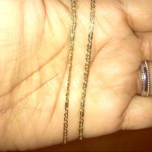 14k gold necklace (woman’s)